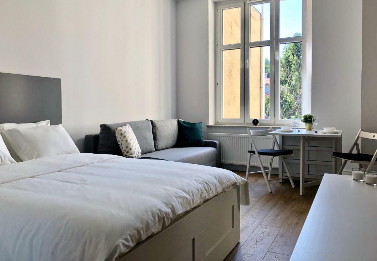 Studio Apartment